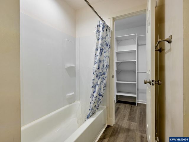 408 Clara Ct NE, Salem, OR 97301