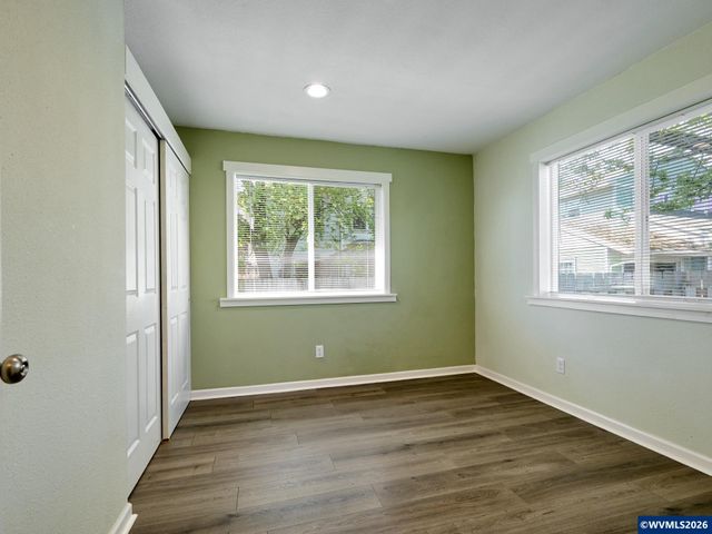 408 Clara Ct NE, Salem, OR 97301