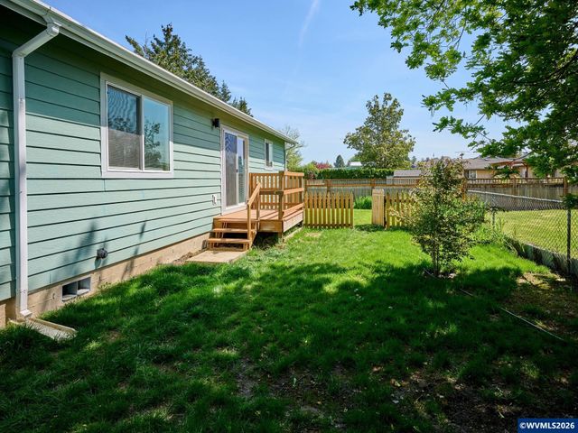 408 Clara Ct NE, Salem, OR 97301