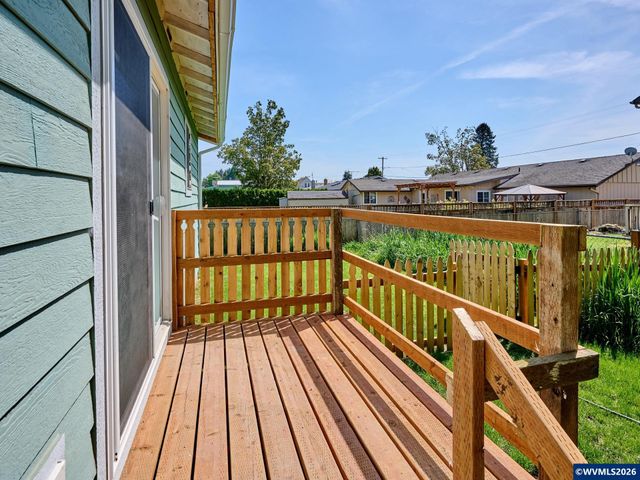 408 Clara Ct NE, Salem, OR 97301