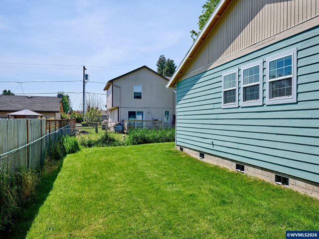 408 Clara Ct NE, Salem, OR 97301