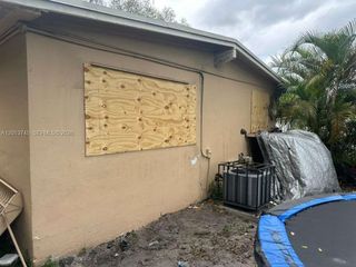 3910 SW 34th Ave, West Park, FL 33023