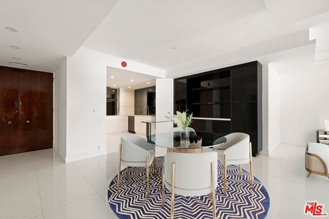 1100 Alta Loma Road 1002, West Hollywood, CA 90069