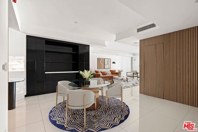 1100 Alta Loma Road 1002, West Hollywood, CA 90069