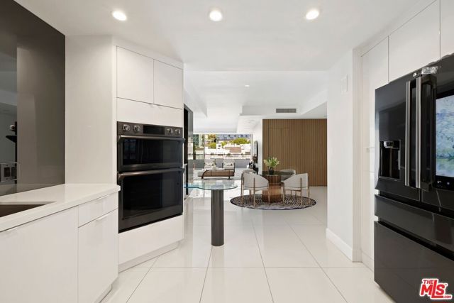 1100 Alta Loma Road 1002, West Hollywood, CA 90069