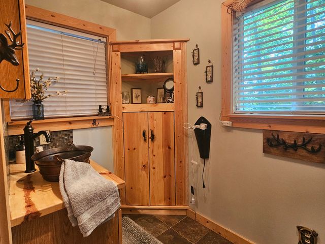 425 Turkey Ridge Road, Wellington, KY 40387