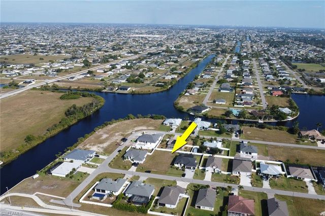 127 SW 31st PL, Cape Coral, FL 33991
