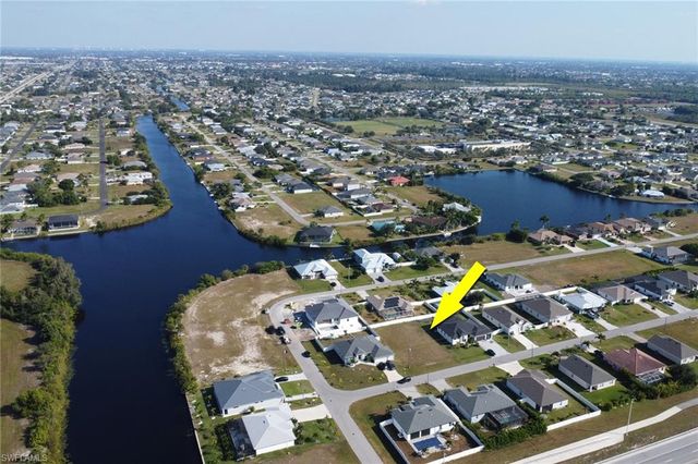 127 SW 31st PL, Cape Coral, FL 33991