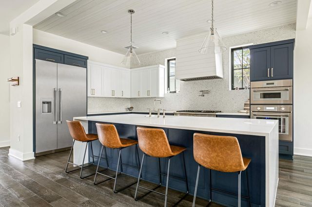2701 Richcreek RD, Austin, TX 78757