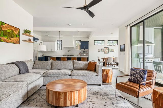 2701 Richcreek RD, Austin, TX 78757