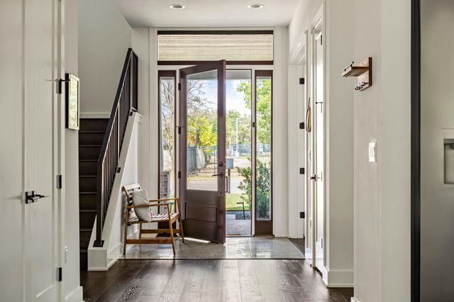 2701 Richcreek RD, Austin, TX 78757