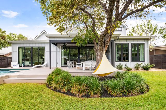 2701 Richcreek RD, Austin, TX 78757