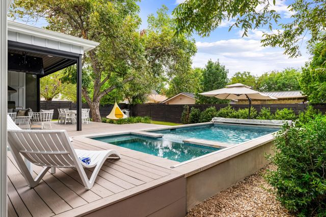 2701 Richcreek RD, Austin, TX 78757