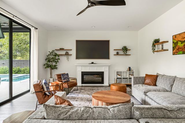 2701 Richcreek RD, Austin, TX 78757