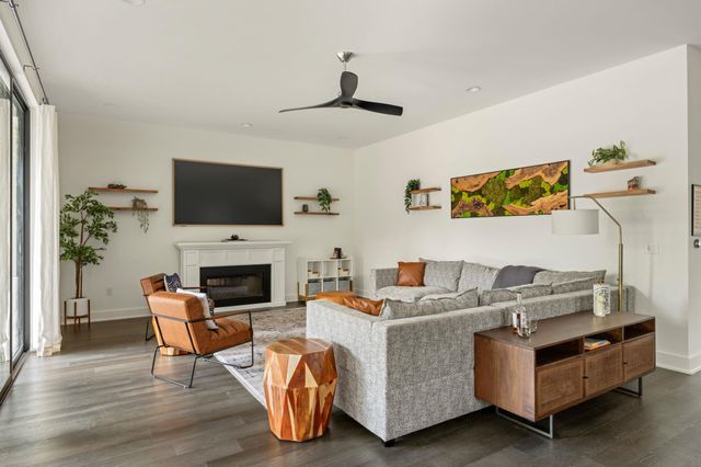 2701 Richcreek RD, Austin, TX 78757