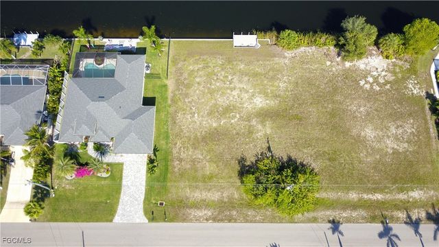 2905 SW 2nd TER, Cape Coral, FL 33991