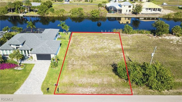 2905 SW 2nd TER, Cape Coral, FL 33991