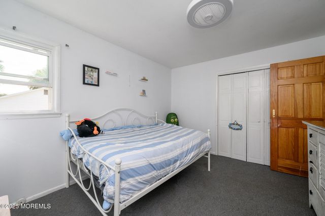 25 Highland Drive, Manalapan, NJ 07726