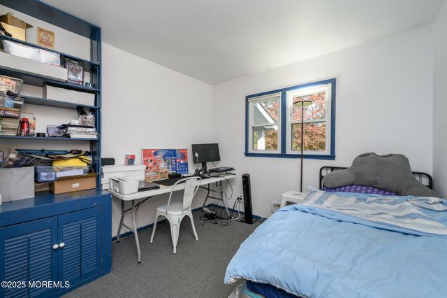 25 Highland Drive, Manalapan, NJ 07726