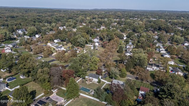 25 Highland Drive, Manalapan, NJ 07726