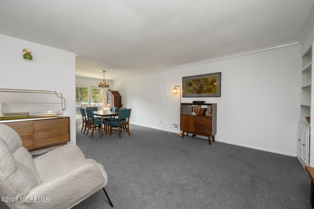 25 Highland Drive, Manalapan, NJ 07726