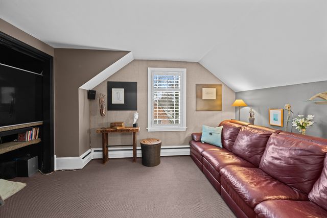 108 N Wheeling Road, Prospect Heights, IL 60070