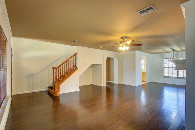 2006 Crystal Springs Drive, Corinth, TX 76210