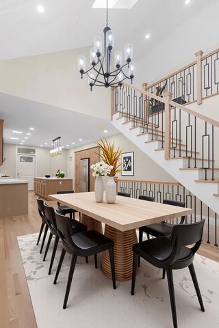 2416 W MORSE Avenue, Chicago, IL 60645