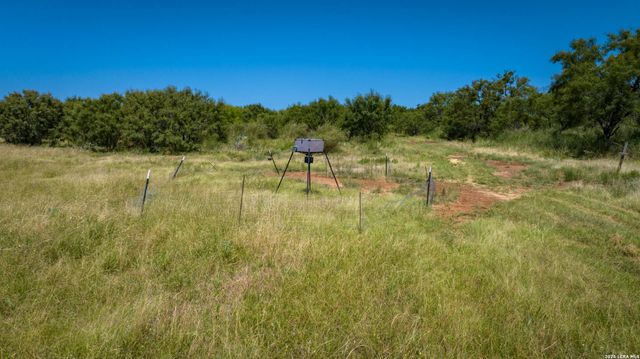 9978 hay spring, Fredonia, TX 76842