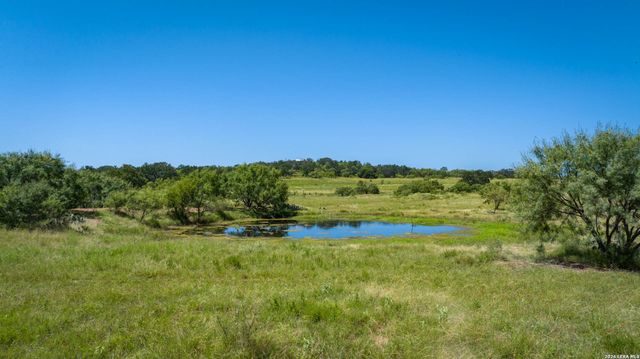 9978 hay spring, Fredonia, TX 76842