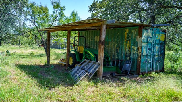 9978 hay spring, Fredonia, TX 76842