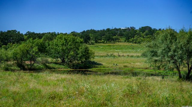 9978 hay spring, Fredonia, TX 76842