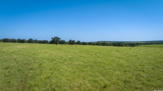 9978 hay spring, Fredonia, TX 76842
