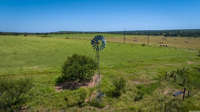9978 hay spring, Fredonia, TX 76842
