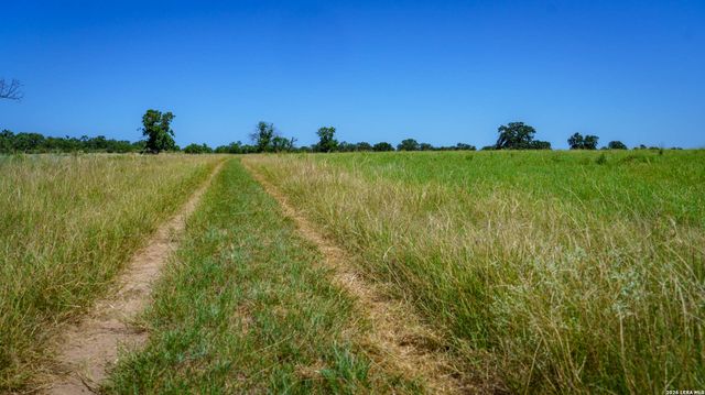 9978 hay spring, Fredonia, TX 76842