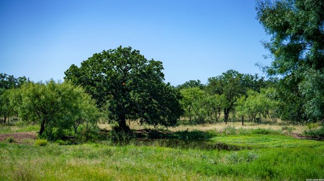 9978 hay spring, Fredonia, TX 76842