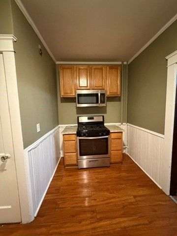 466 Locust St 2, Fall River, MA 02720
