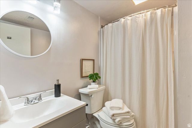 112 W 2050 N, Sunset, UT 84015