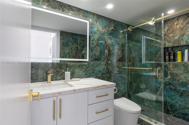 1880 S Ocean Dr PH1, Hallandale Beach, FL 33009