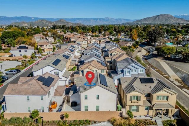 1810 Park Place Ln., Riverside, CA 92501