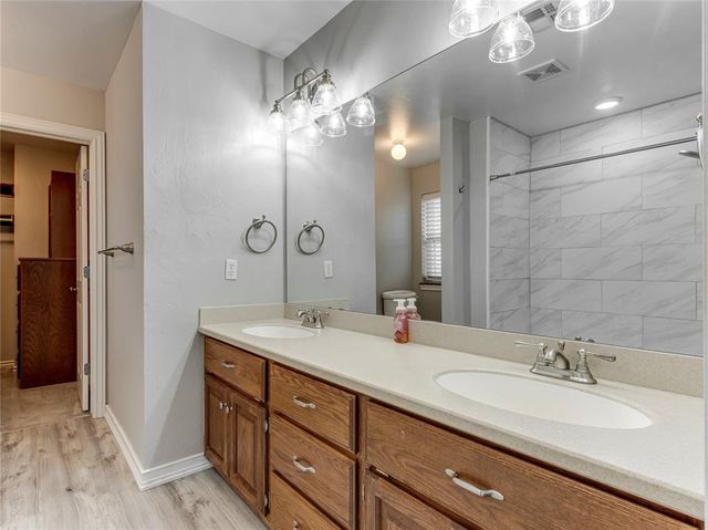 1375 S Moore Avenue, Midwest City, OK 73130