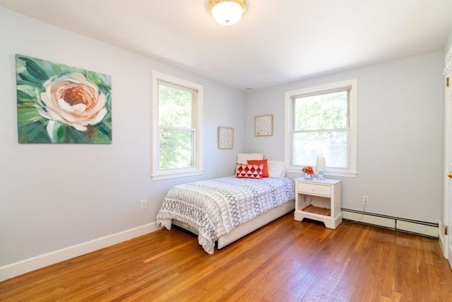 30 Sarah St, Burlington, MA 01803
