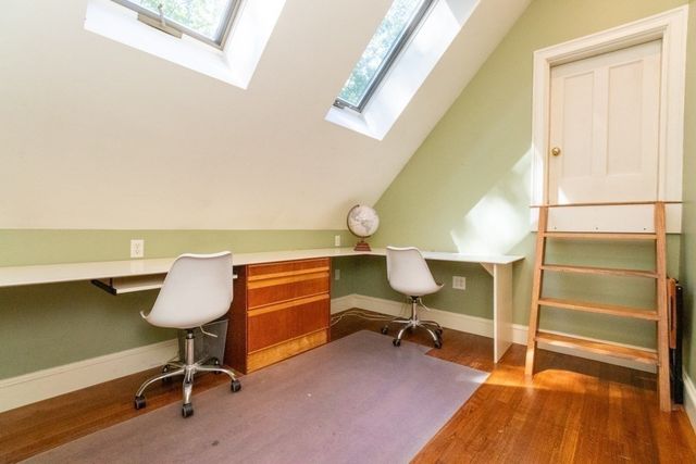 30 Sarah St, Burlington, MA 01803