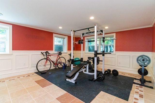 30 Sarah St, Burlington, MA 01803