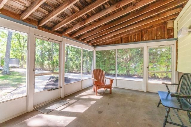 30 Sarah St, Burlington, MA 01803