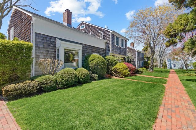 570 Hampton Road 31, Southampton, NY 11968