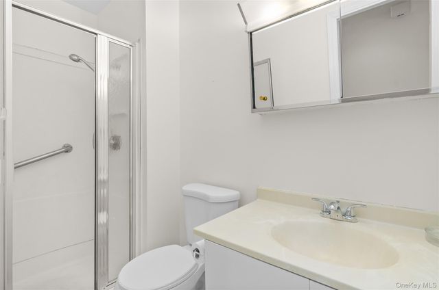 570 Hampton Road 31, Southampton, NY 11968