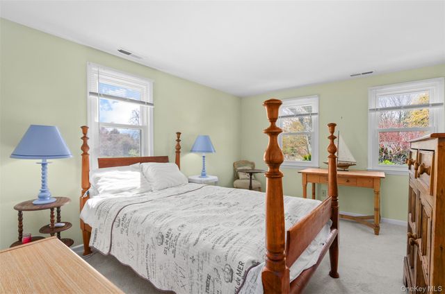 570 Hampton Road 31, Southampton, NY 11968