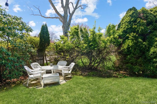 570 Hampton Road 31, Southampton, NY 11968