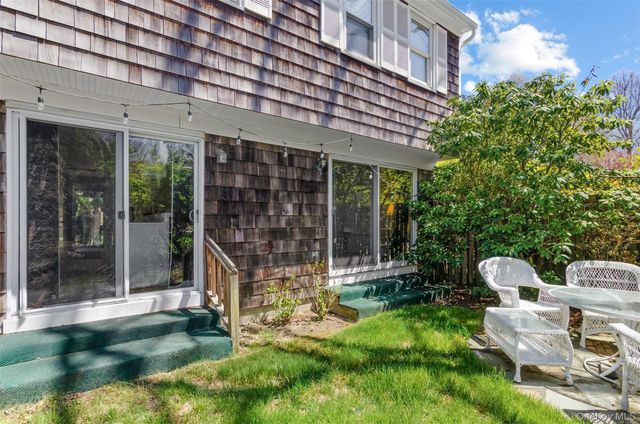 570 Hampton Road 31, Southampton, NY 11968